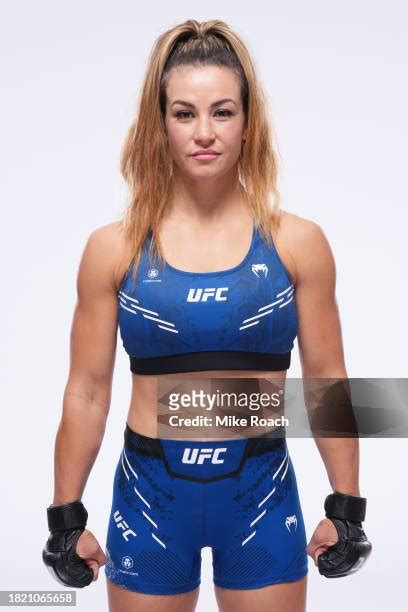 303 Miesha Tate Portrait Stock Photos & High